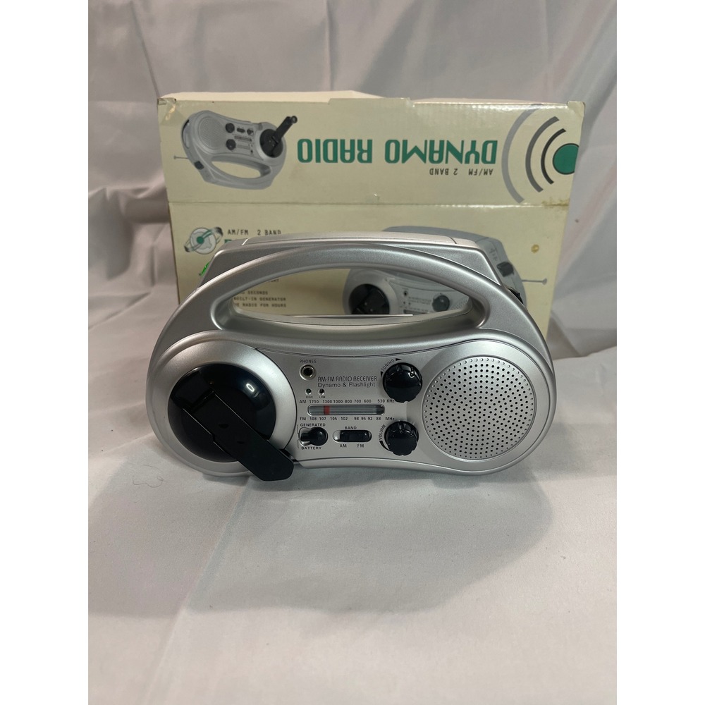 Dynamo Flashlight AM/FM 2 Band Radio Receiver Silver Hand‎ Crank Radio Works